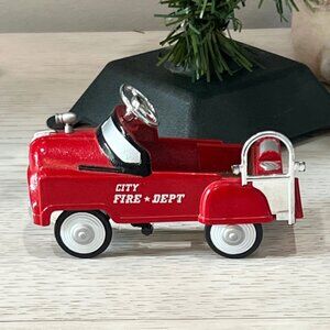 Golden Wheel Die Cast Metal City Fire Dept Truck Pedal Car Kiddie Toy